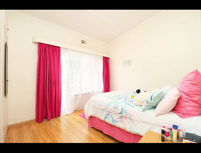 3 BEDROOM TOWNHOUSE FOR SALE IN BLACKHEATH